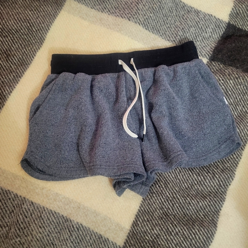 Feat BlanketBlend Black Shorts